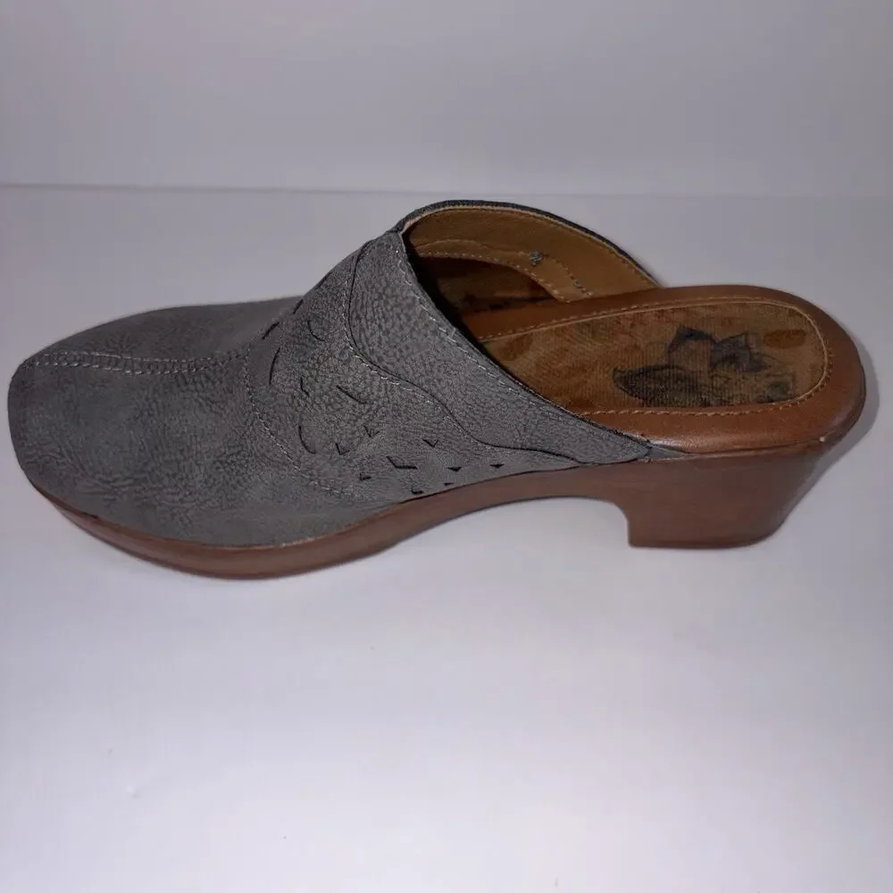 BOC Women's Suede Clog Gray